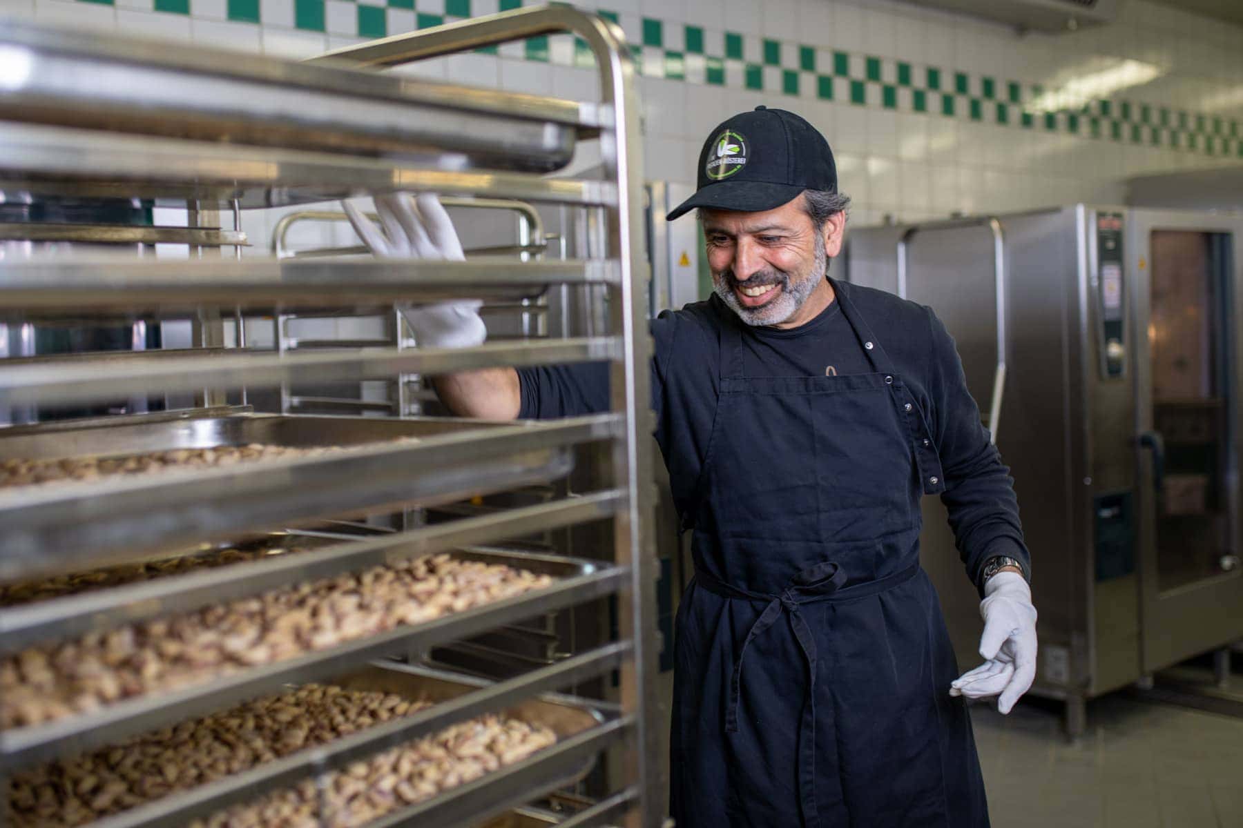 siamak-pistazien-röstung-münchen